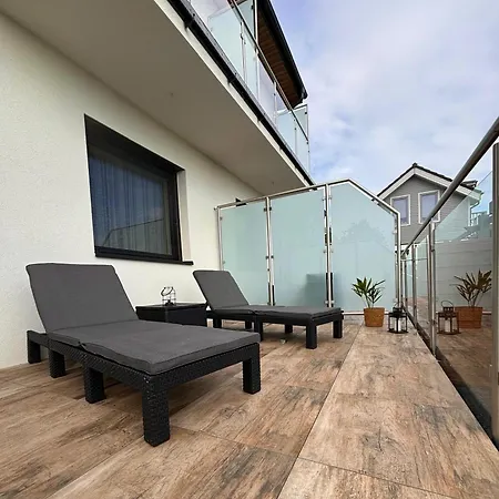 Dom Nad Legami * 斯维诺乌伊希切