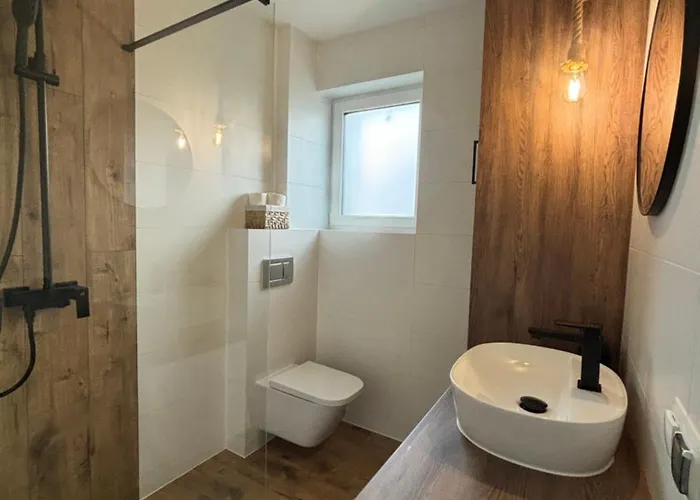 Dom Nad Legami * Svinoústí